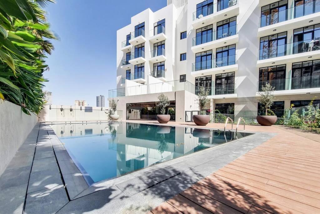 Stylish Brand New In Pantheon Elysee 2 In The Heart Of Jvc Holiday home Dubai